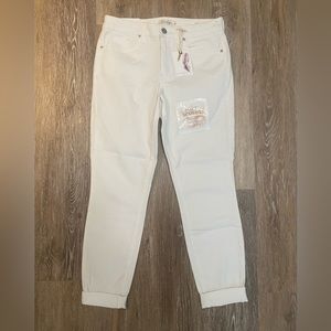 NWT Jessica Simpson adored high rise white ankle Jeans